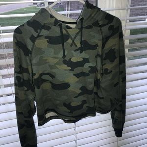 Camo hoodie. Cute for fall!